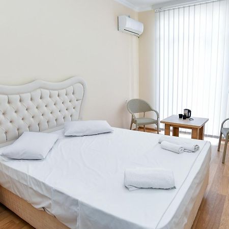 Just Inn クタイシ エクステリア 写真